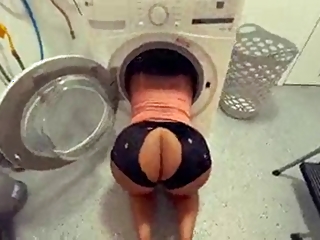 Teen catches stepmom bending over, washing clothes